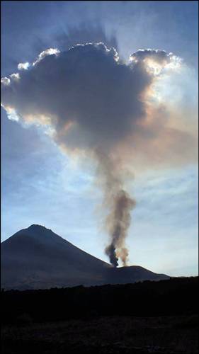 Nov. 2014 eruption (courtesy of INVOLCAN-OVCV)