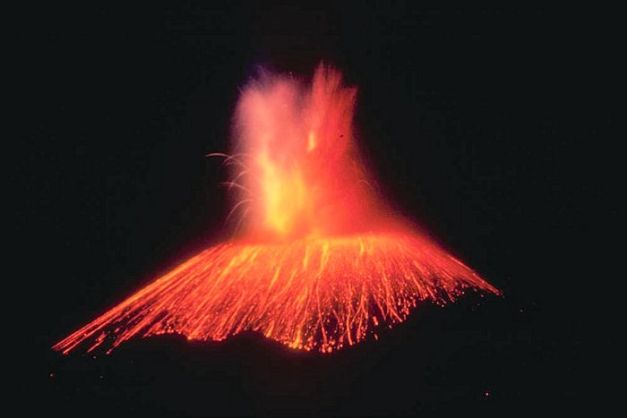 Paricutin in eruption circa 1943 http://en.wikipedia.org/wiki/Par%C3%ADcutin#mediaviewer/File:Paricutin_30_613.jpg