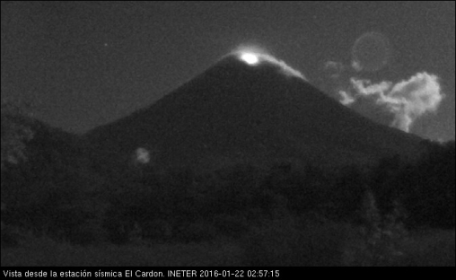 INETER webcam. View from seismic station El Cardon, 6 km ESE from the volcano, near the shore of Lake Managua.