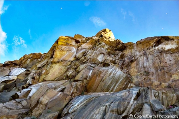 Dacite on Morro Rock, California. (© Colored Earth Photography, 2015, source)